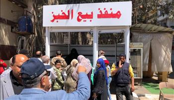   محافظ الدقهلية في المعرض الدائم للسلع الغذائية بالمنصورة