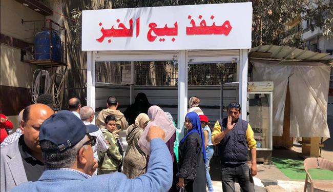 محافظ الدقهلية في المعرض الدائم للسلع الغذائية بالمنصورة