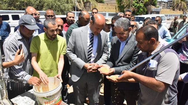 محافظ أسيوط يتفقد أعمال توريد القمح بصوامع مطاحن مصر الوسطى 