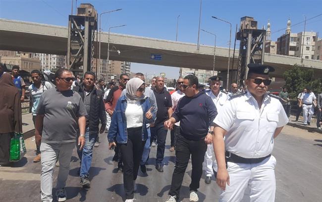 نائب محافظ القليوبية تقود حملة مكبرة لرفع الإشغالات بمدينة بنها