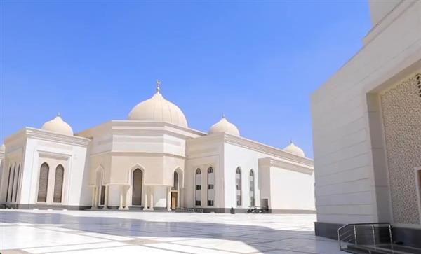 المشرف على المركز الثقافي: مسجد مصر ثالث أكبر مسجد في العالم مساحة بعد الحرمين