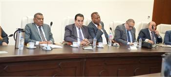وزير العمل يترأس اجتماع المجلس الأعلى للتشاور الاجتماعي