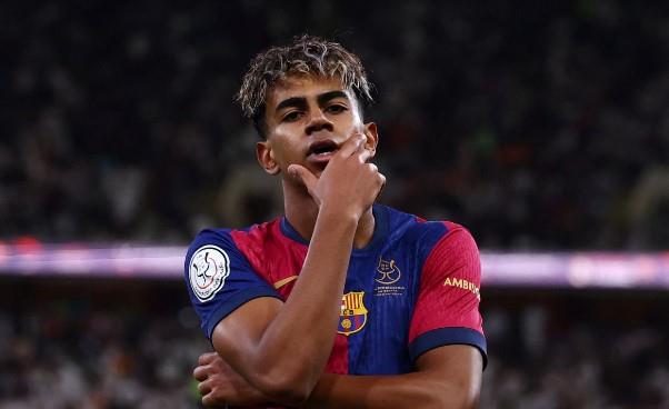 لامين يامال يفوز بجائزة أفضل لاعب في شهر أبريل بالدوري الإسباني