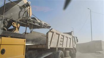   المنيب يتجمل.. محافظ الجيزة يتابع رفع كفاءة الطرق والنظافة