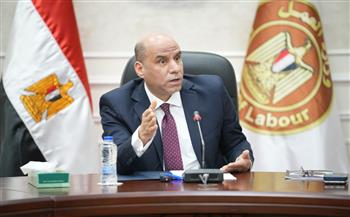   في ذكرى تحرير سيناء.. وزير العمل :تنمية بسواعد العمال وتعزيز البيئة الداعمة للاستثمار في شمال وجنوب سيناء