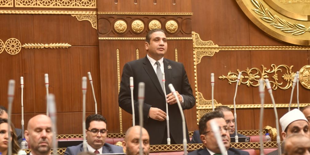 عماد خليل يطالب بتطوير مراكز الشباب ومشروع البطل الأوليمبي استعدادًا لأولمبياد 2028