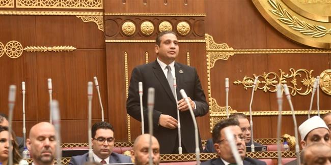 عماد خليل يطالب بتطوير مراكز الشباب ومشروع البطل الأوليمبي استعدادًا لأولمبياد 2028