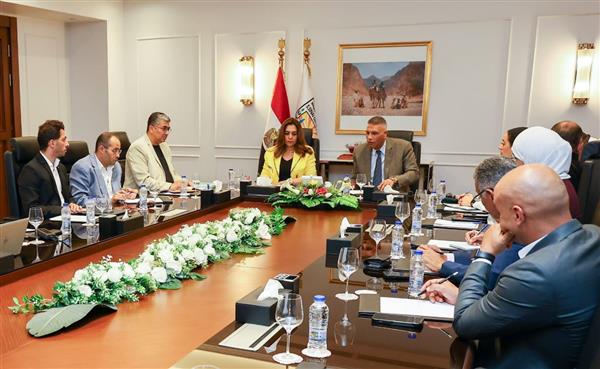 وزيرة التنمية المحلية والبيئة تبحث دعم الحفاظ على المحميات الطبيعية بجنوب سيناء