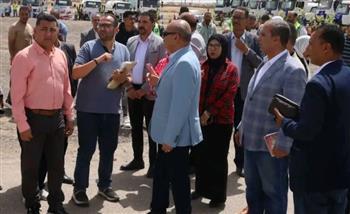 محافظ السويس يتفقد إصطفاف المعدات والمركبات للاطمئنان على جاهزيتها لمواجهة الأزمات والطوارئ