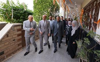   محافظ أسيوط يتفقد مركز تأهيل الفتيات ذوي الإعاقة بالفتح