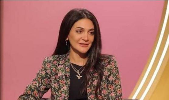 وفاة والد الفنانة التشكيلية ليلى الفاروق