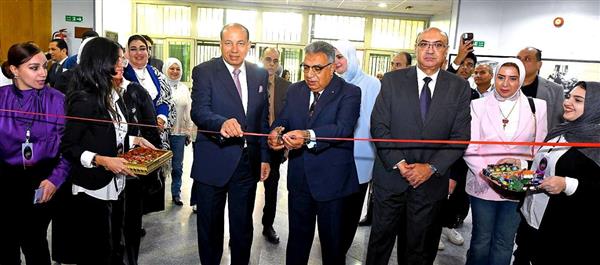 جامعة المنصورة تفتتح معرض رؤى 2026 للفنون التشكيلية