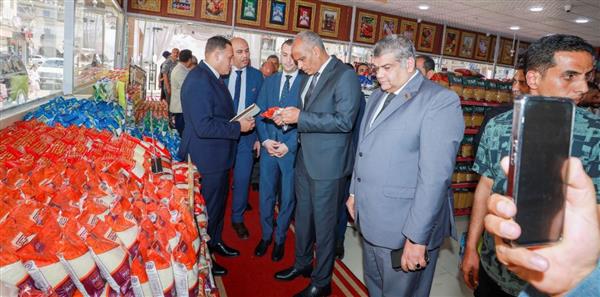 محافظ كفرالشيخ يفتتح منفذ مستقبل مصر لتوفير السلع الأساسية