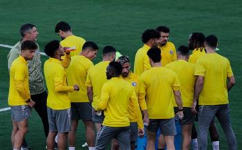   فيستون ماييلي يقود هجوم بيراميدز أمام الأهلي بالدوري