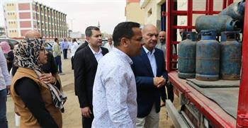   محافظ السويس يتفقد مخزن انابيب مدينة 24 أكتوبر بحي فيصل 