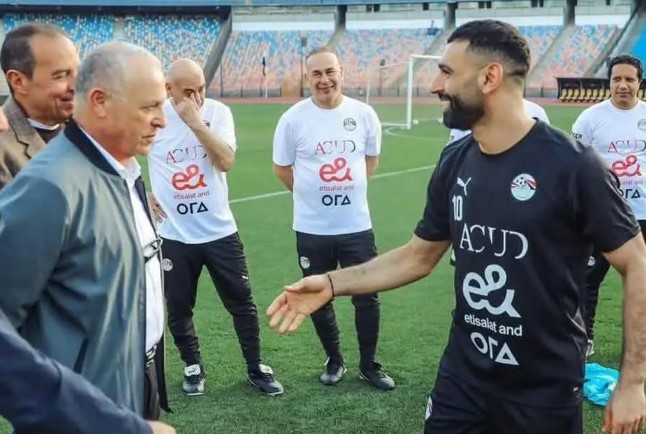 هاني أبو ريدة يطمئن على جاهزية محمد صلاح لـ كأس العالم 2026