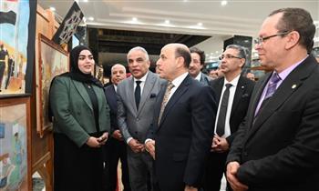 محافظ الغربية ورئيس جامعة طنطا يفتتحان المعرض السنوي الفني لطلاب مركز الفنون التشكيلية