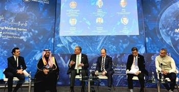   وزير البترول يستعرض رؤية مصر لتعظيم العائد الاقتصادي من قطاع التعدين 