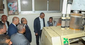 محافظ كفر الشيخ يتفقد مطحن سلندرات