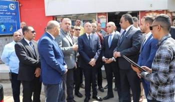   محافظ القاهرة يتابع أعمال التطوير بميدان روض الفرج