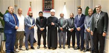   الأزهري يبحث تعزيز التعاون مع وفد جامعة المالديف الإسلامية 