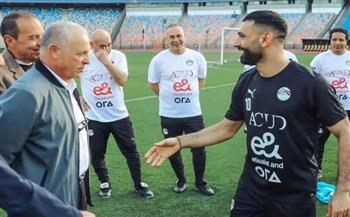   هاني أبو ريدة يطمئن على جاهزية محمد صلاح لـ كأس العالم 2026