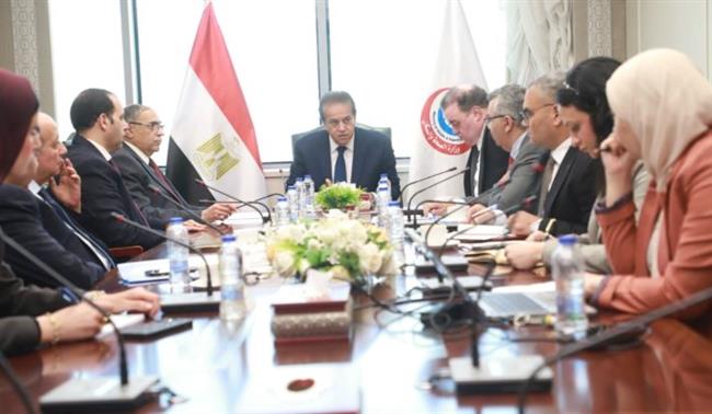 وزير الصحة يتابع مستجدات المشروعات الإنشائية مع رئيس شركة وادي النيل