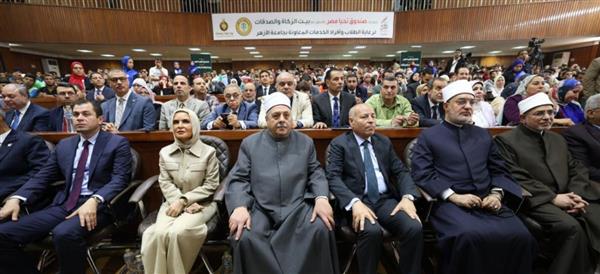 أيمن عبدالغني يشارك في افتتاح مبادرة دكان الفرحة لصندوق تحيا مصر وبيت الزكاة والصدقات