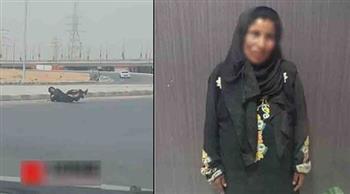سيدة تلقي بنفسها أمام سيارة في الإسكندرية
