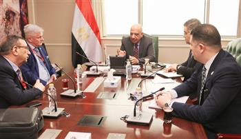   وزير الكهرباء يبحث التعاون مع مسئولي شركة باوكو الألمانية