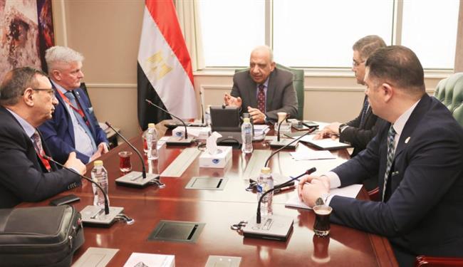 وزير الكهرباء يبحث التعاون مع مسئولي شركة باوكو الألمانية