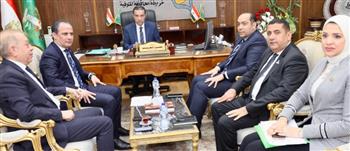    محافظ المنوفية يلتقي عدد من أعضاء مجلسي النواب والشيوخ لبحث مطالب المواطنين 