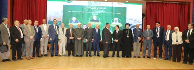 محافظ القاهرة يشهد فعاليات المؤتمر الدولي العاشر لـ كلية العلوم (بنين) بجامعة الأزهر