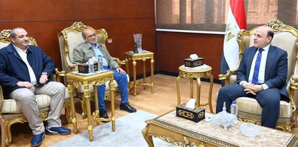 محافظ الغربية يشدد على تسريع تطوير مشروعات مياه الشرب والصرف الصحي