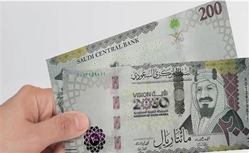   استقرار في سعر الريال السعودي قبل موسم العمرة والحج