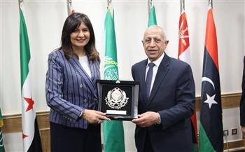   الأكاديمية العربية توقّع مذكرة تفاهم مع مؤسسة فاهم للدعم النفسي