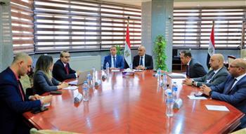 وزير التعليم يبحث مع رئيس الرقابة المالية إدراج "الثقافة المالية" بالمناهج الدراسية