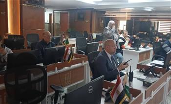   نائب محافظ الجيزة يتابع حملات طرق الأبواب 
