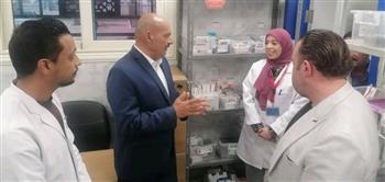   محافظ السويس يتفقد مركز طب أسرة التوفيق بحي عتاقة ويستمع لمطالب المواطنين