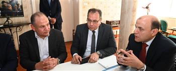   محافظ الغربية يجتمع بمجلس إدارة غرفة الصناعات النسيجية