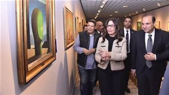   وزيرة الثقافة تفتتح معرض "كنوز مقتنيات الأوبرا التشكيلية"