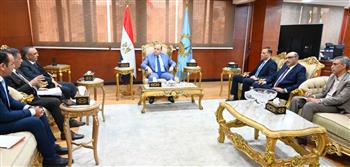   محافظ الغربية يبحث مع شركة "فينوس" التوسع في مراكز توزيع لمبات الليد الموفرة للطاقة