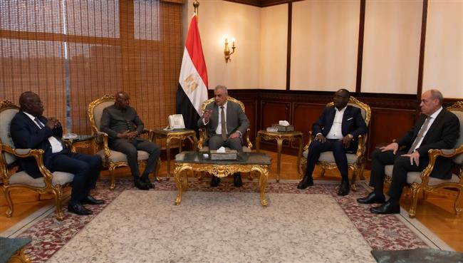 وزير الإنتاج الحربي يستقبل وفد من جمهورية أفريقيا الوسطى لبحث أوجه التعاون المشترك
