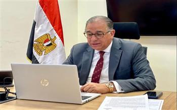 نائب وزير الخارجية يلتقي بأبناء الجالية المصرية في الإمارات