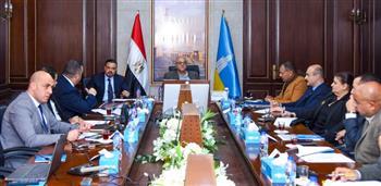 محافظ الإسكندرية يبحث مع أندية الاتحاد والأوليمبي والترام سبل تعزيز التعاون