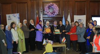   المركز الإفريقي بالإسكندرية يطلق الموسم الثالث لـ المرأة الذهبية ب 20 قصة نجاح
