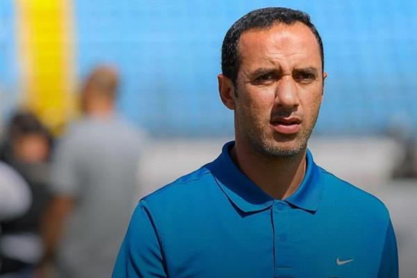 أحمد عبد العزيز يجدد تعاقده مع سموحة لموسم جديد
