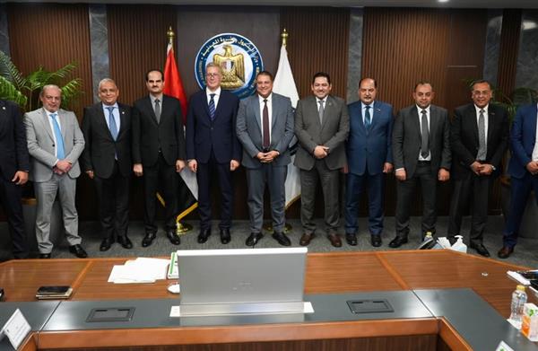 بحضور وزير البترول اعتماد أعمال الجمعية العامة لشركة «كارجاس»