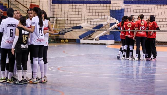 الأهلي يكتسح الزمالك ويتوج ببطولة الجمهورية لناشئات الطائرة