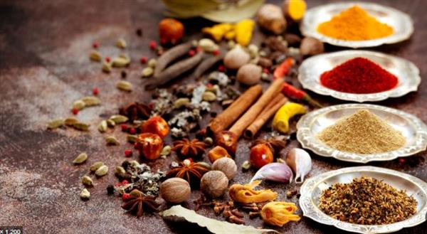 أعشاب طبيعية قد تعزز صحة العظام وتقلل خطر الهشاشة